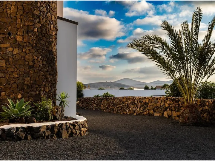 El jardín de Villa Aria, en Lajares